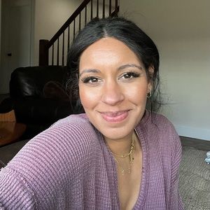 Meet your Posher, Nina